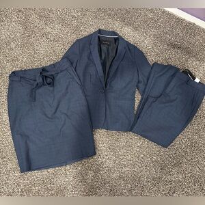 Banana Republic Navy Plaid 3 piece suit, Women’s size 8